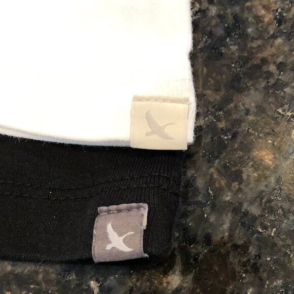 Eddie Bauer Lot of 2 sleeveless 100% cotton tops.  Both Size Medium    EUC - Picture 7 of 12